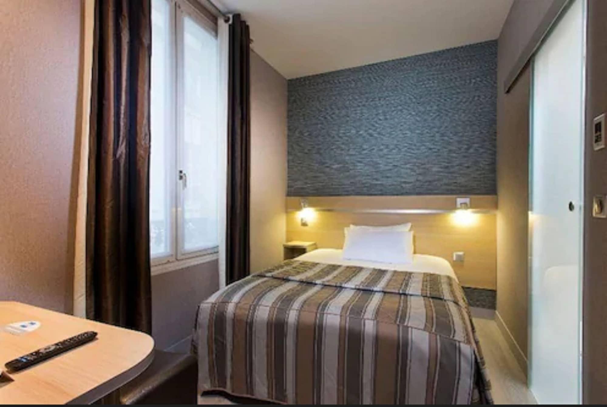 Hotel Des Pavillons Paris Luaran gambar